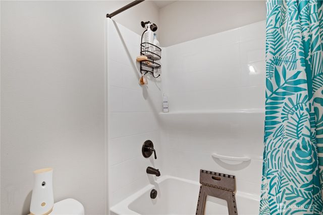 124 147th Place SE, Lynnwood, WA 98087