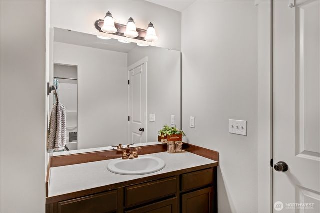 124 147th Place SE, Lynnwood, WA 98087