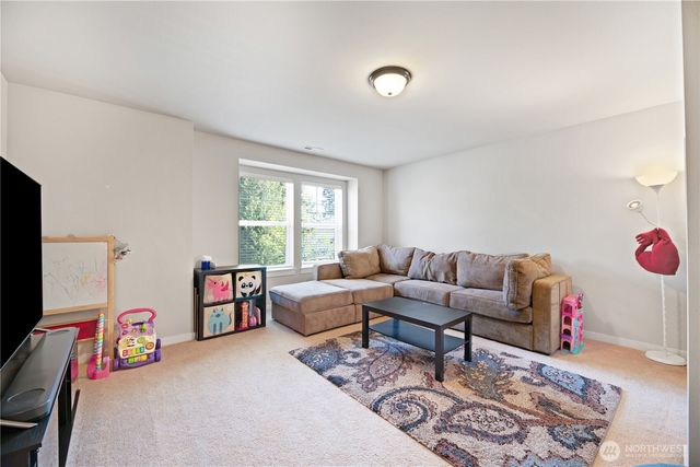 124 147th Place SE, Lynnwood, WA 98087