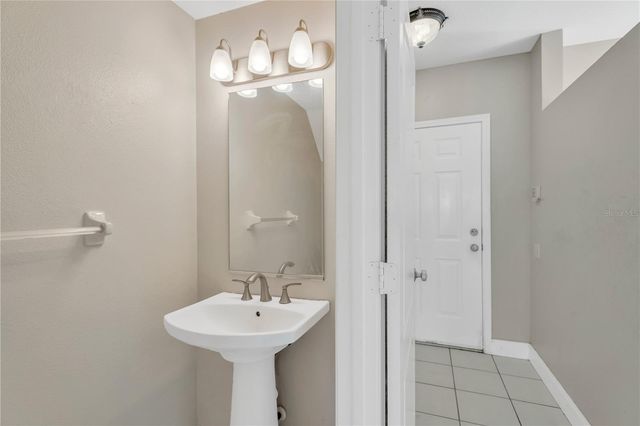 2405 LAKE WOODBERRY CIRCLE, Brandon, FL 33510