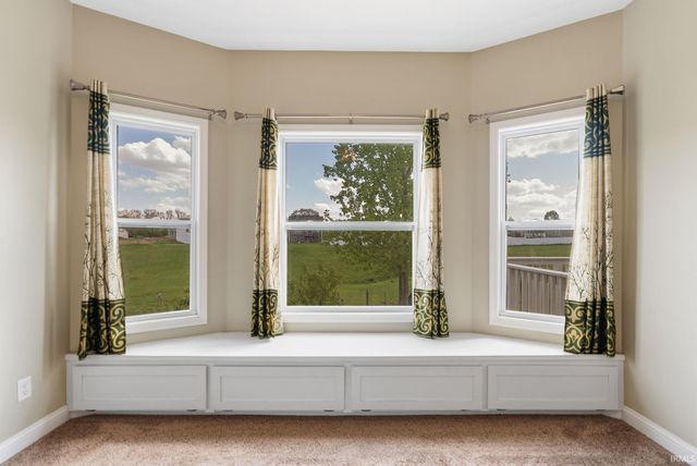 2616 Pine Cone Lane, Warsaw, IN 46582