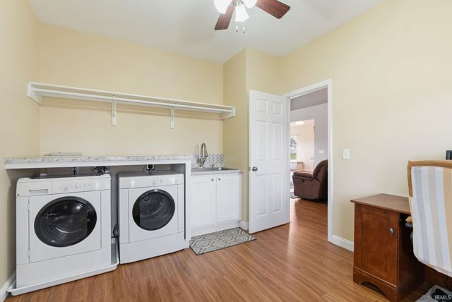 2616 Pine Cone Lane, Warsaw, IN 46582