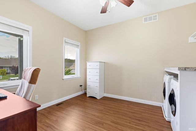 2616 Pine Cone Lane, Warsaw, IN 46582