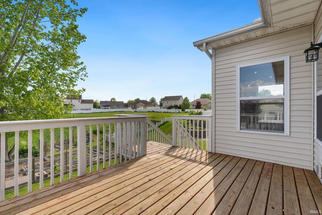 2616 Pine Cone Lane, Warsaw, IN 46582