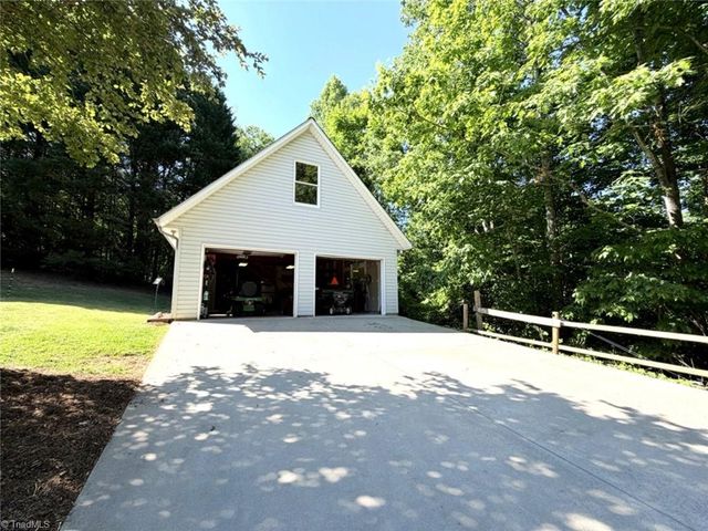 2472 Hamby Mountain Road, Wilkesboro, NC 28697