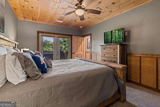 383 River Escape Drive, Ellijay, GA 30540