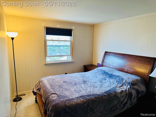 24651 Olde Orchard Street, Novi, MI 48375