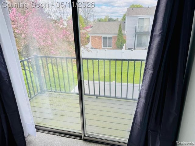 24651 Olde Orchard Street, Novi, MI 48375