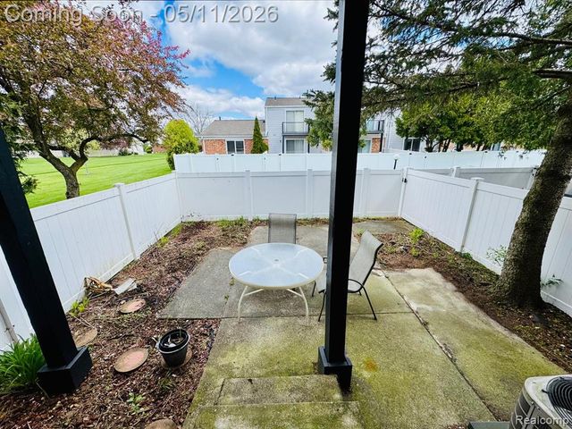 24651 Olde Orchard Street, Novi, MI 48375