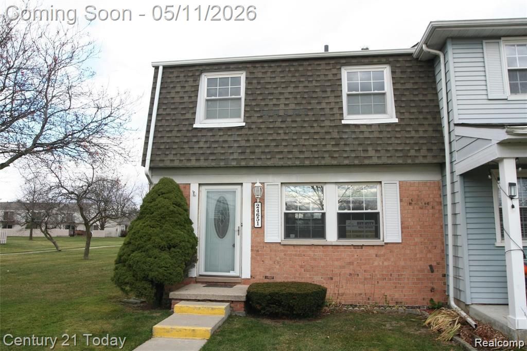 24651 Olde Orchard Street, Novi, MI 48375