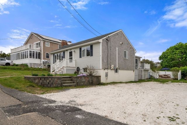 104 Seaview Dr, Plymouth, MA 02360