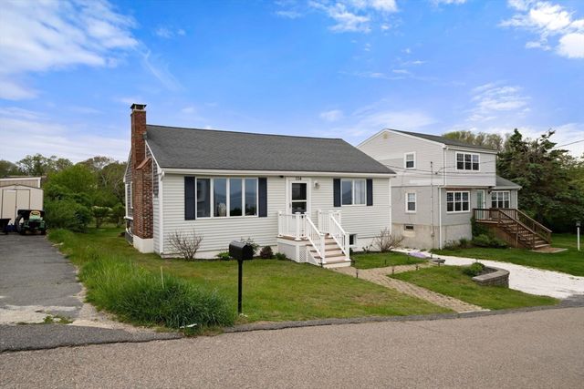 104 Seaview Dr, Plymouth, MA 02360