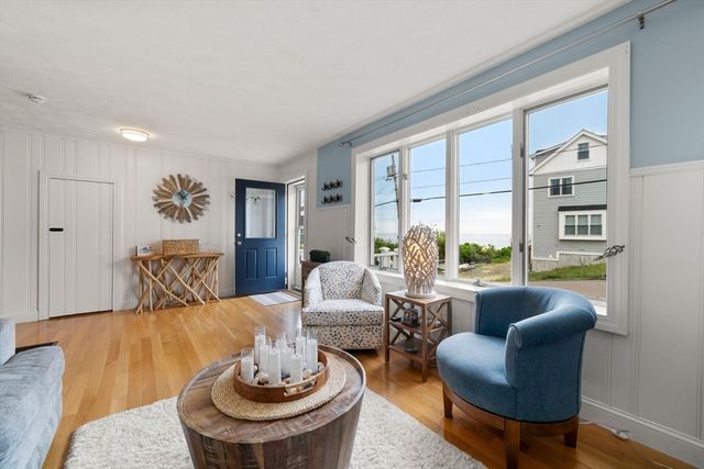 104 Seaview Dr, Plymouth, MA 02360