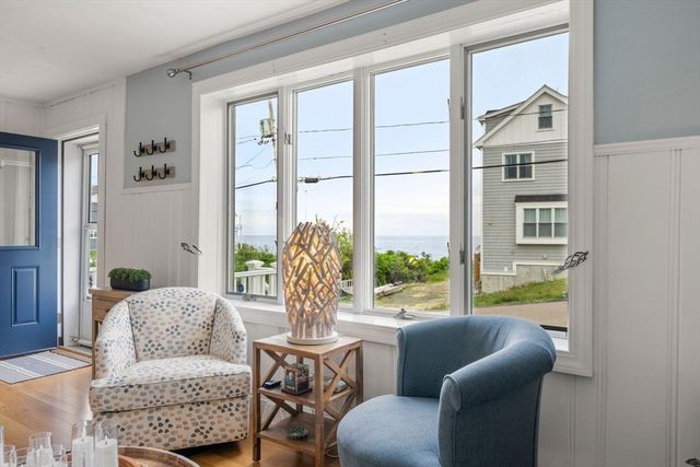 104 Seaview Dr, Plymouth, MA 02360
