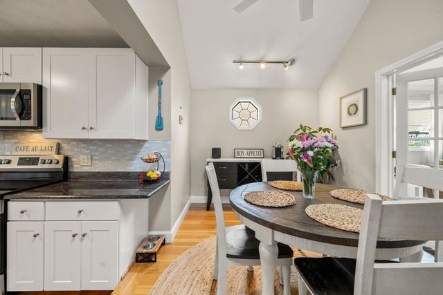 104 Seaview Dr, Plymouth, MA 02360