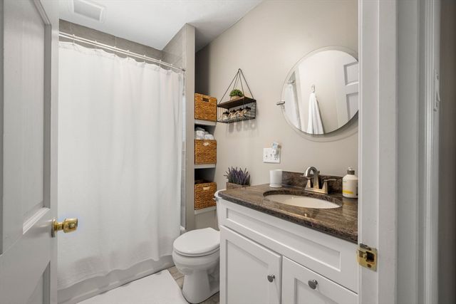104 Seaview Dr, Plymouth, MA 02360