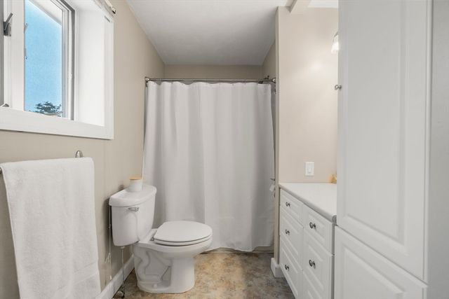 104 Seaview Dr, Plymouth, MA 02360