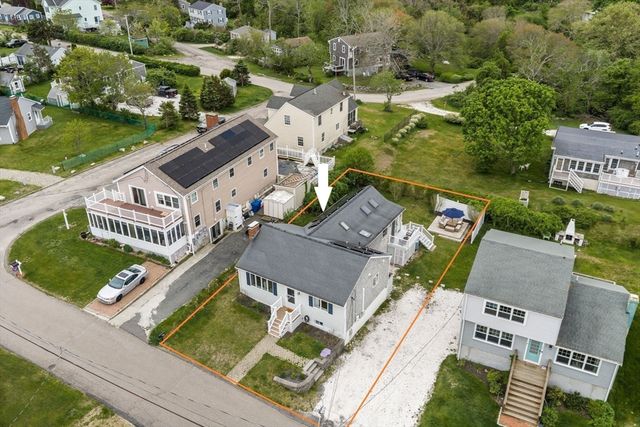 104 Seaview Dr, Plymouth, MA 02360