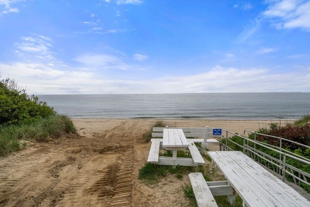 104 Seaview Dr, Plymouth, MA 02360