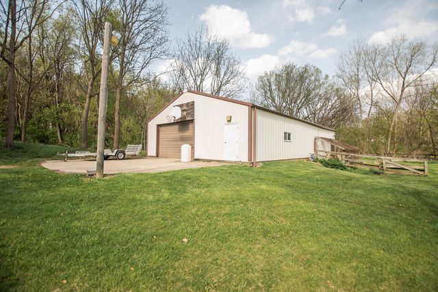 1131 Fourth Avenue, Dixon, IL 61021