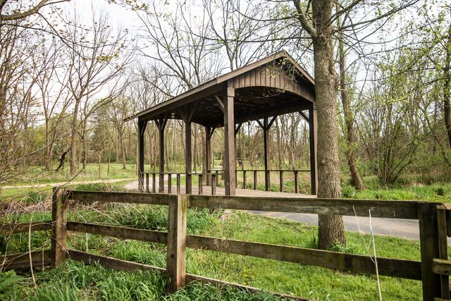 1131 Fourth Avenue, Dixon, IL 61021