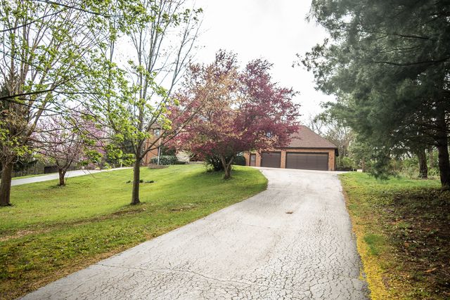 1131 Fourth Avenue, Dixon, IL 61021