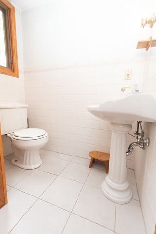 1131 Fourth Avenue, Dixon, IL 61021