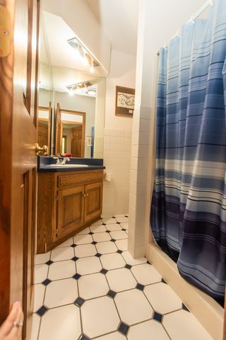 1131 Fourth Avenue, Dixon, IL 61021