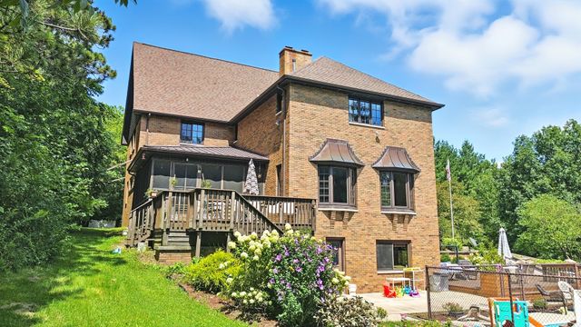 1131 Fourth Avenue, Dixon, IL 61021