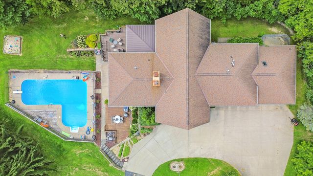 1131 Fourth Avenue, Dixon, IL 61021