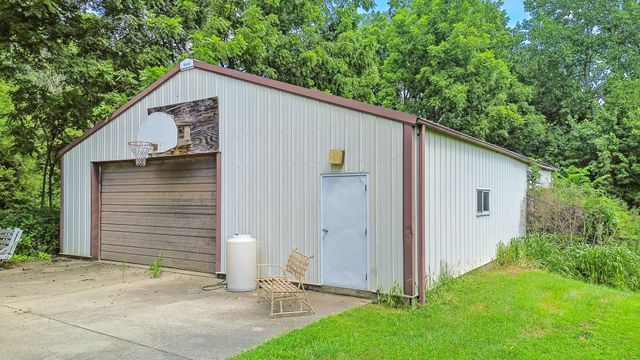 1131 Fourth Avenue, Dixon, IL 61021