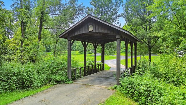 1131 Fourth Avenue, Dixon, IL 61021