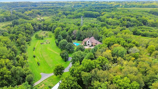 1131 Fourth Avenue, Dixon, IL 61021