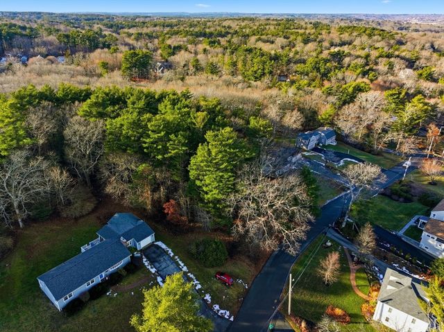 44 Deerhill Ln, Marshfield, MA 02050