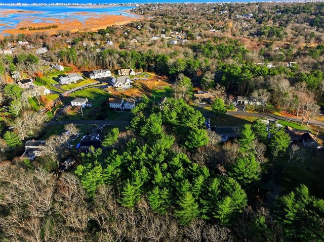 44 Deerhill Ln, Marshfield, MA 02050