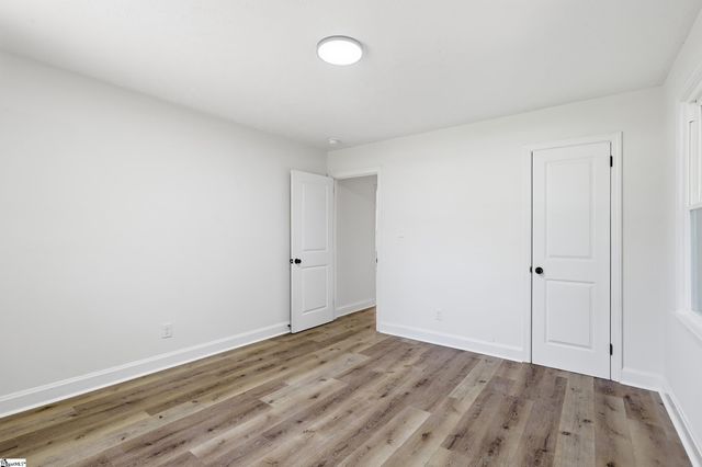106 Mayfair Drive, Taylors, SC 29687