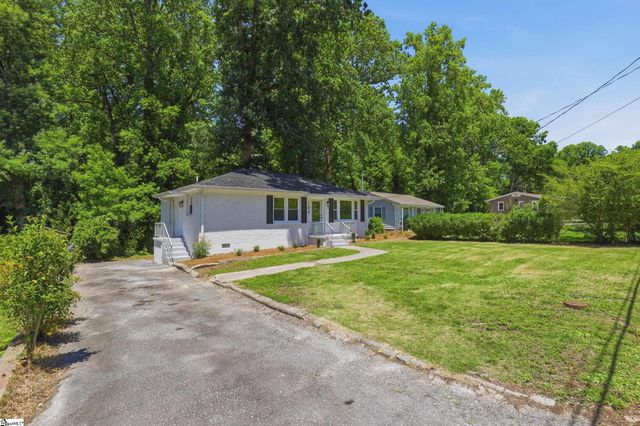 106 Mayfair Drive, Taylors, SC 29687