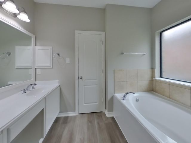 8026 N Tarrytown Crossing Drive, Conroe, TX 77304