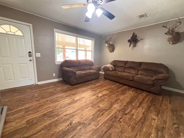 706 Forbes Drive, Bald Knob, AR 72010