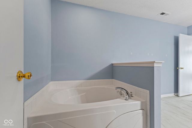 317 Legacy Boulevard, Greenwood, IN 46143