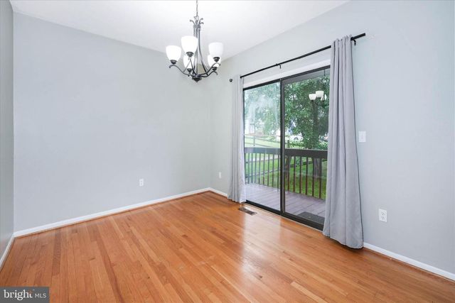 8 FOXTAIL CT, Newark, DE 19711