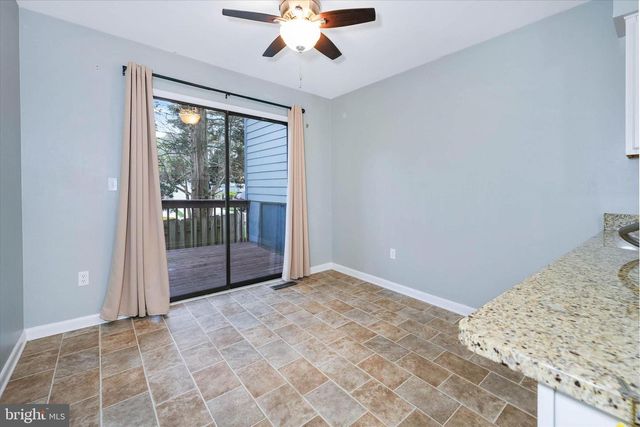 8 FOXTAIL CT, Newark, DE 19711