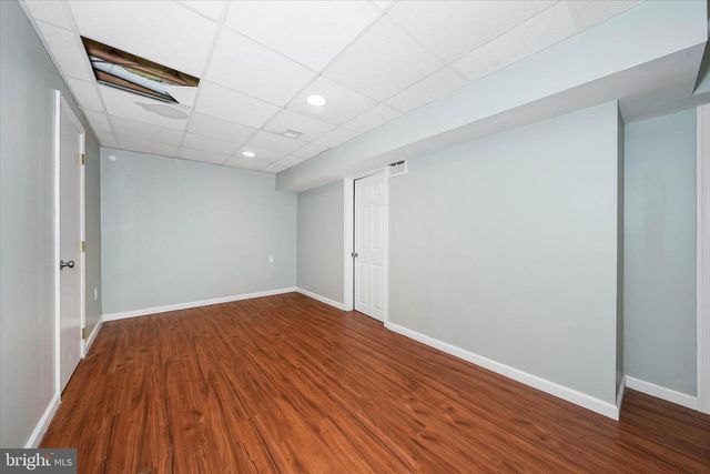 8 FOXTAIL CT, Newark, DE 19711