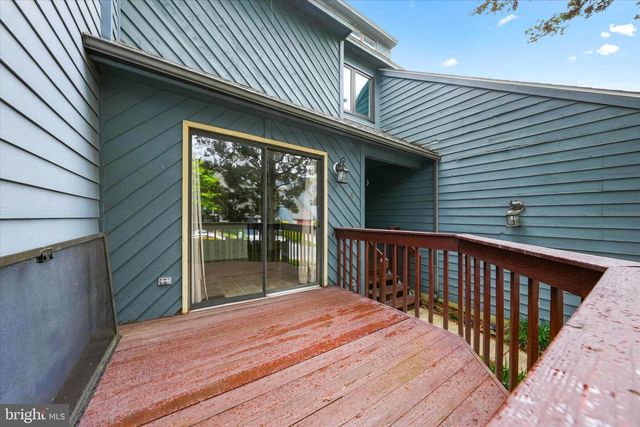 8 FOXTAIL CT, Newark, DE 19711