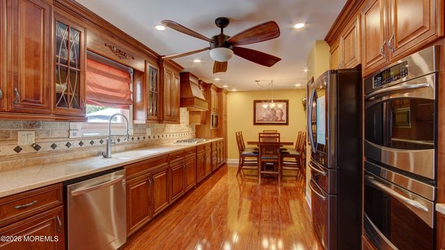 5 Bugle Court, Howell, NJ 07731