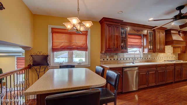 5 Bugle Court, Howell, NJ 07731