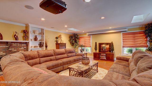 5 Bugle Court, Howell, NJ 07731