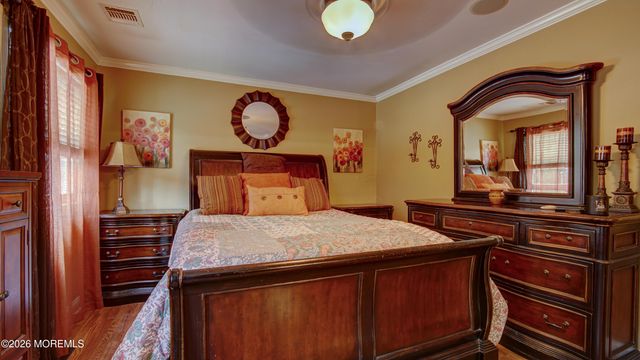 5 Bugle Court, Howell, NJ 07731