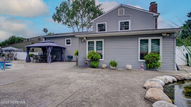 5 Bugle Court, Howell, NJ 07731