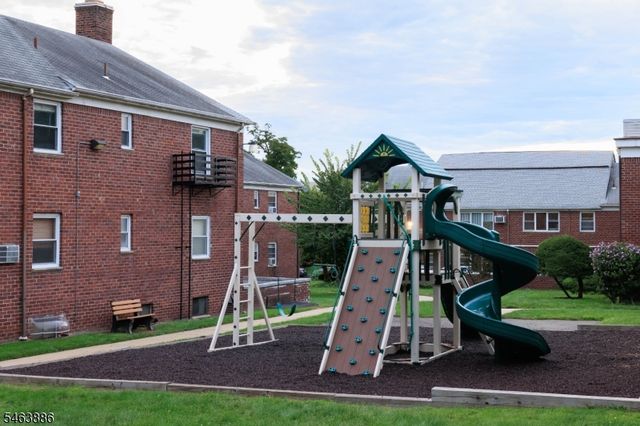 245 Passaic Ave D16, Passaic City, NJ 07055